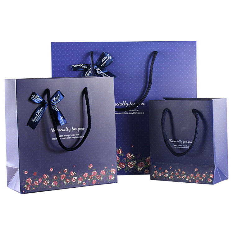 Recycled wholesale cheap paper bags with handles for cosmetics packaging bag