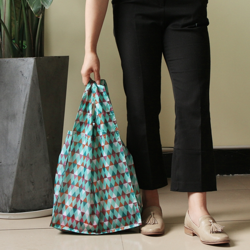 Environmentally friendly portable folding large capacity polyester supermarket shopping tote bag