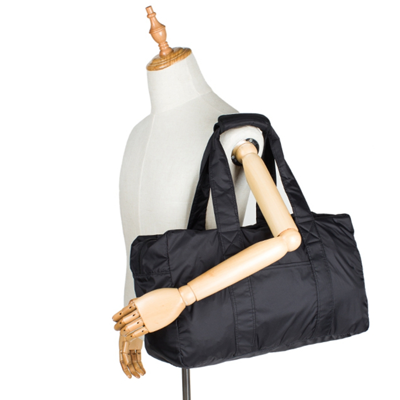 Large capacity black travel bag folding nylon portable light sports tote bag