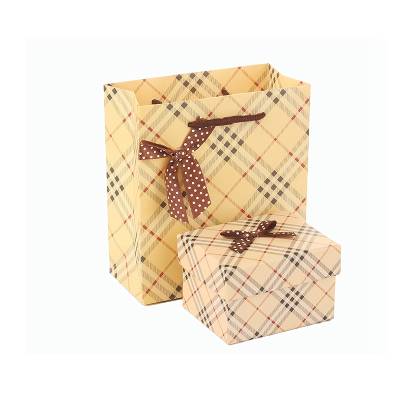 China supplier custom printed kraft paper bag with gift bag