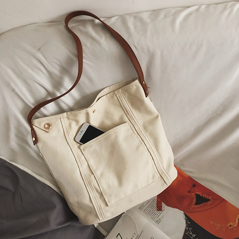 New style large capacity fashion eco friendly portable canvas messenger bag with leather strap