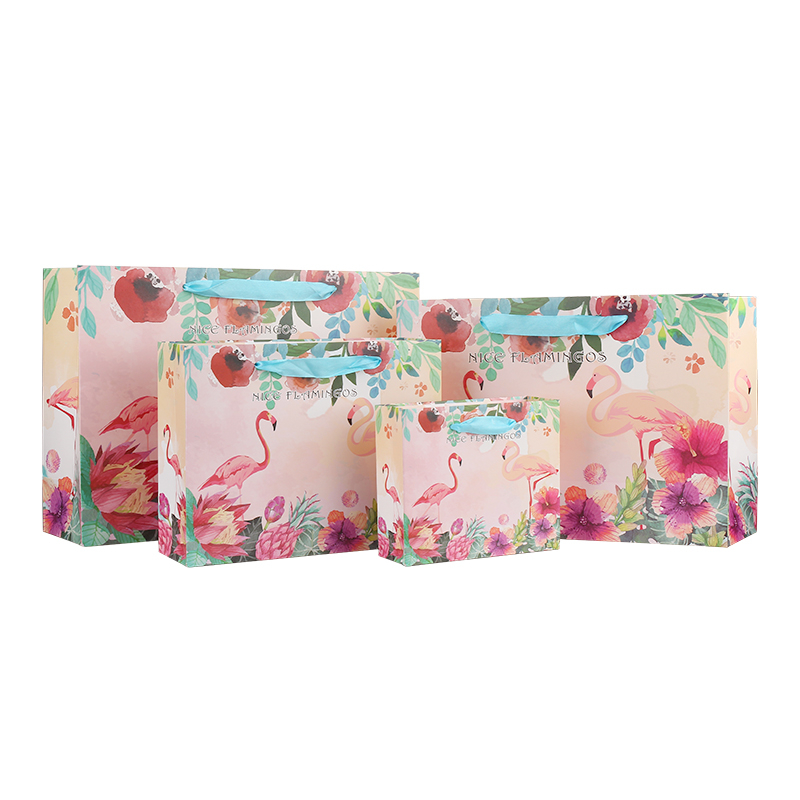 High-end new design beautiful and durable women kraft paper bag for market