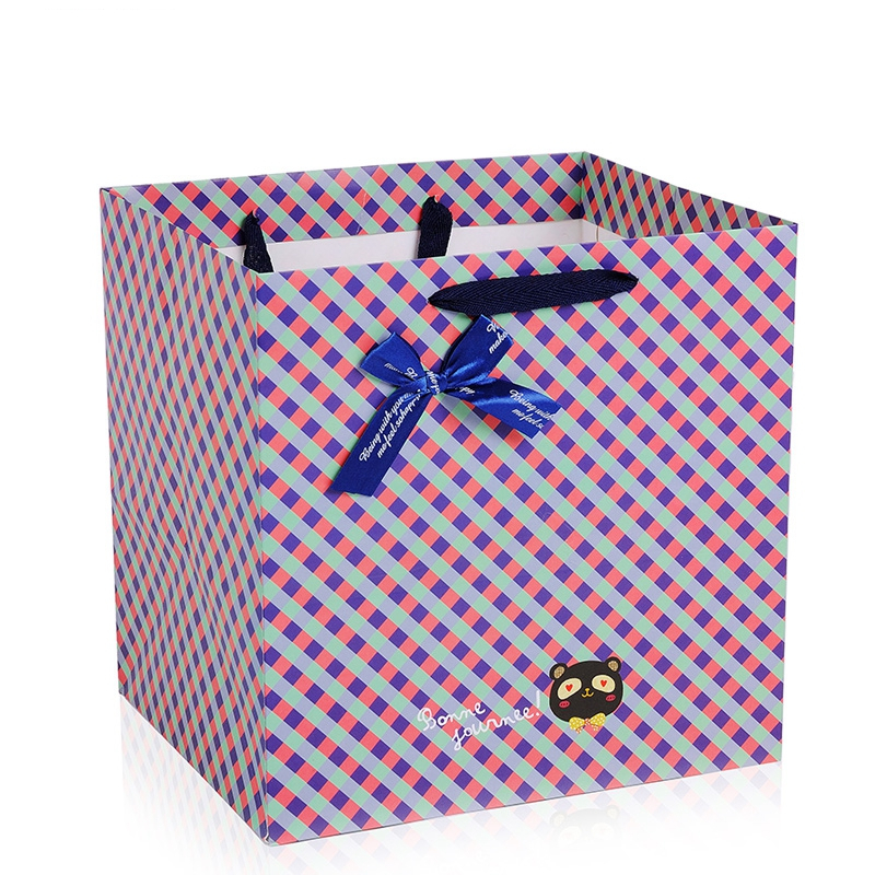  NEW custom logo color printing jewelry gift packaging bags with silk handle recycle shopping printed paper bag