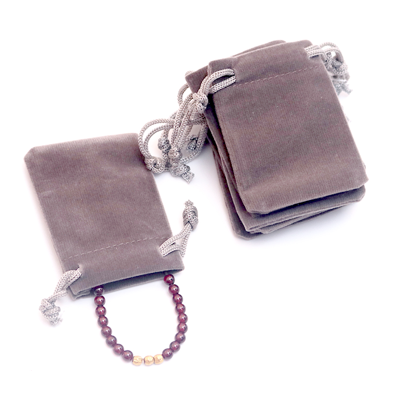 velvet pouch (7).jpg