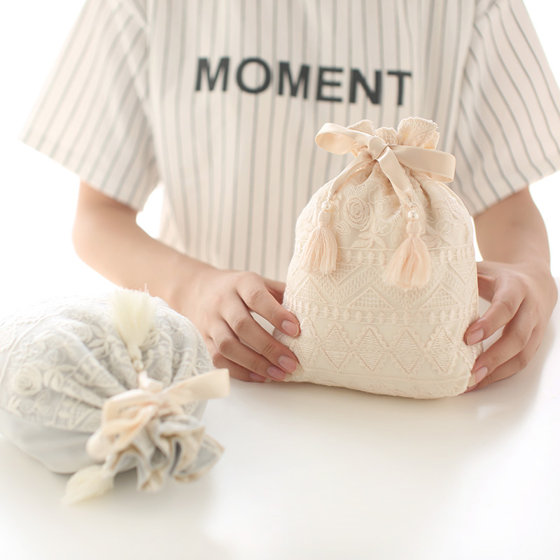 Customized printed cheap beautiful design wedding stain gift bags