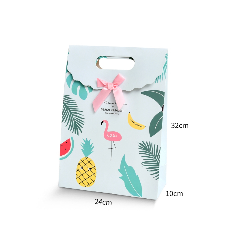 Custom design luxury famous brand packaging paper bag with custom logo and handle