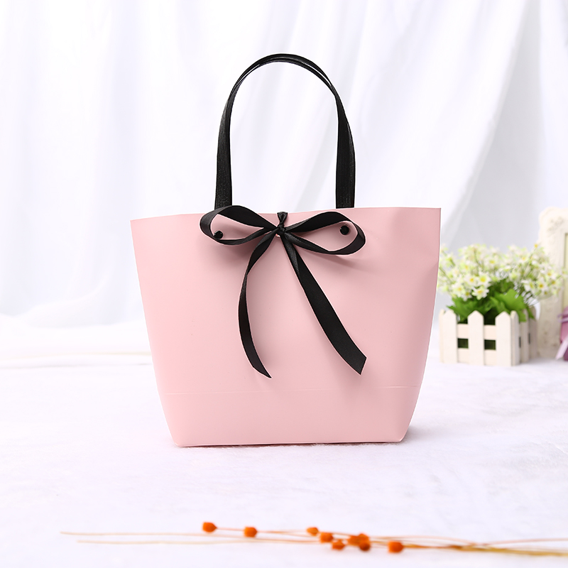 Wholesale multifunction high-end delicate durable paper bag for girls