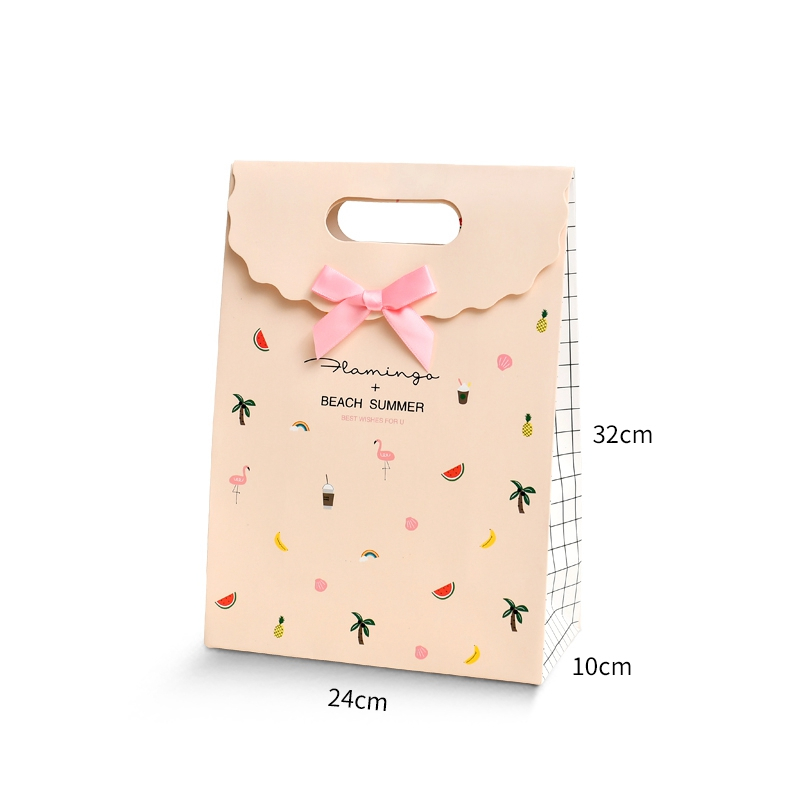 Custom design luxury famous brand packaging paper bag with custom logo and handle