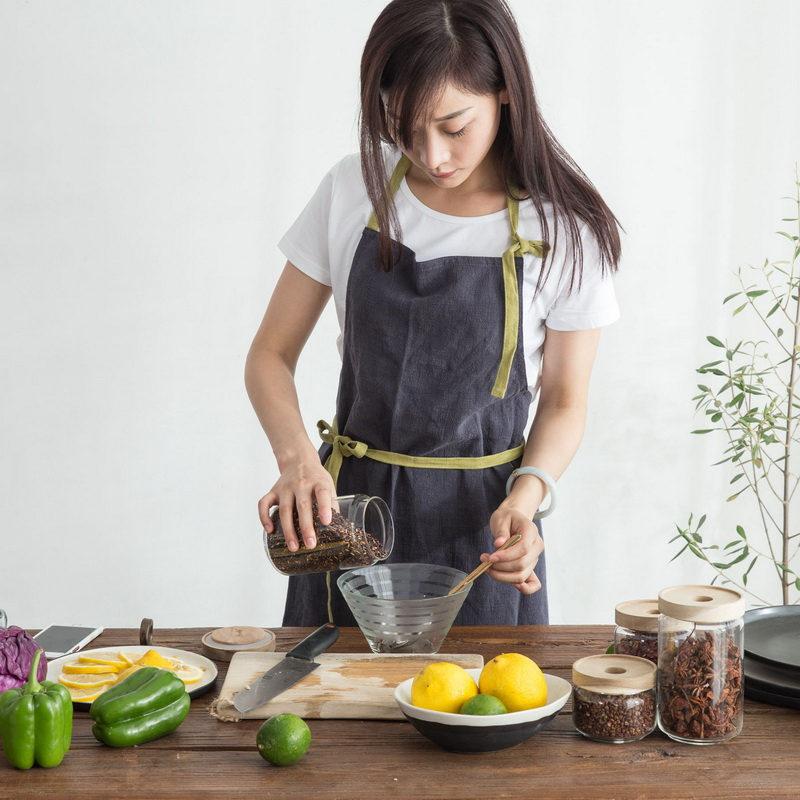 Simple comfortable linen apron for women 