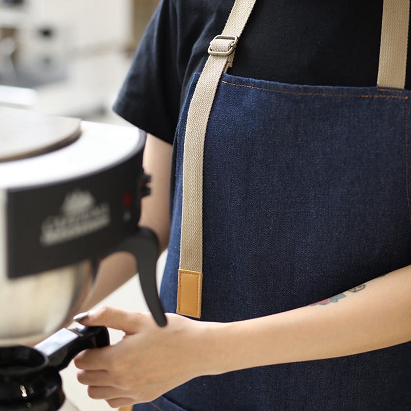 Promotional cheap cooking wear resistant and anti oil restaurant chef and waiter work cleaning apron