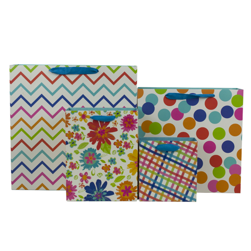 Custom design luxury gift packaging kraft paper carry die cut handle shopping bag with your own logo 