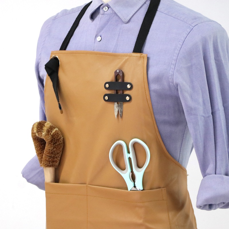 Factory Wholesale Waterproof Leather Material Multifunction Outdoor BBQ Apron