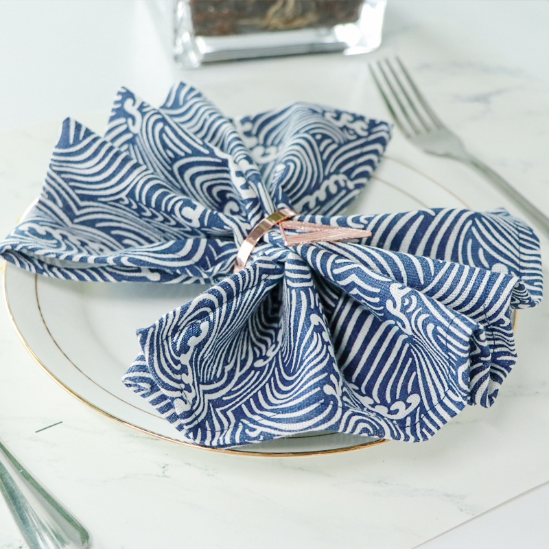 Five sets of kitchen supplies for home cooking decoration tablecloths, napkins, table flags, placemats, apron