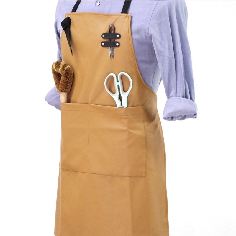 Factory Wholesale Waterproof Leather Material Multifunction Outdoor BBQ Apron