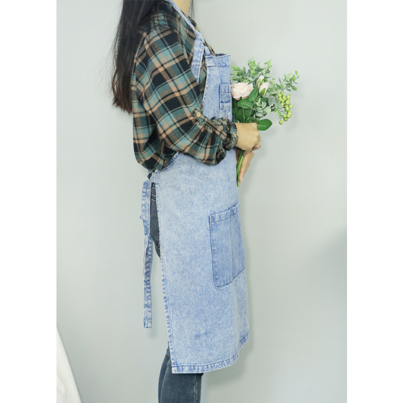 68*86 cm customized polyester cotton denim apron for restaurant kitchen work
