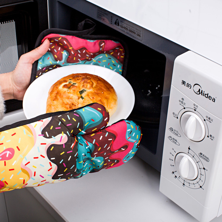 Factory Direct Sales Kitchen Special Thick Insulation Anti-scald High Temperature Baking Oven Mitt with Pot Holder