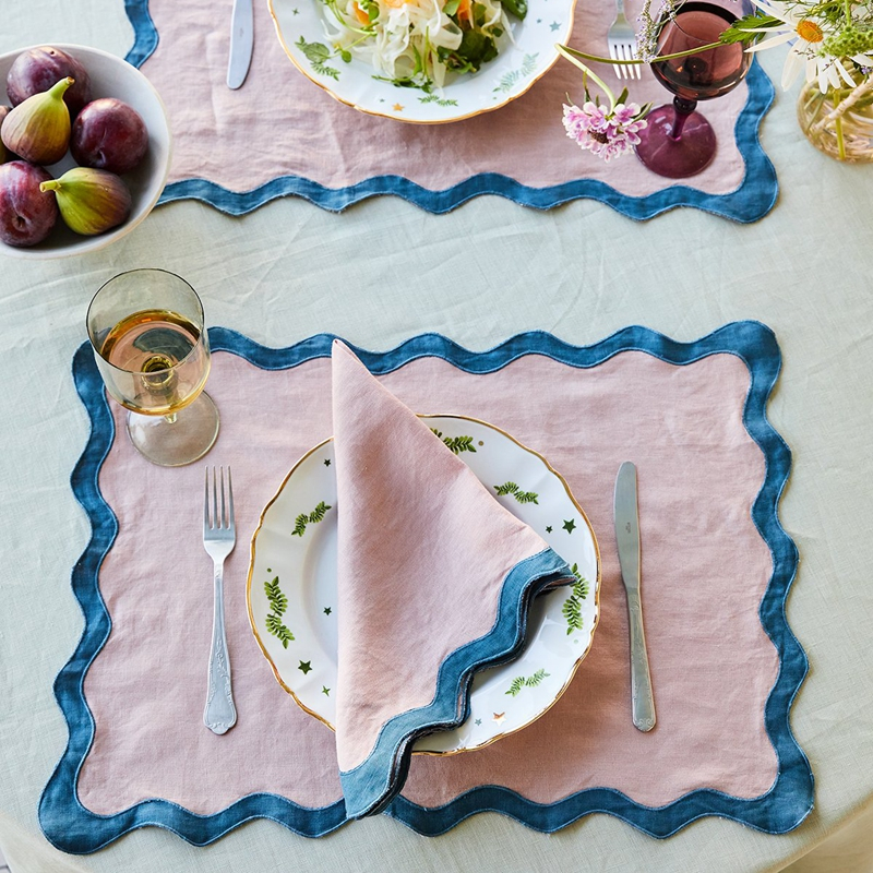 Top quality high end unique design exquisite 100% linen scalloped cloth napkins for restaurant 