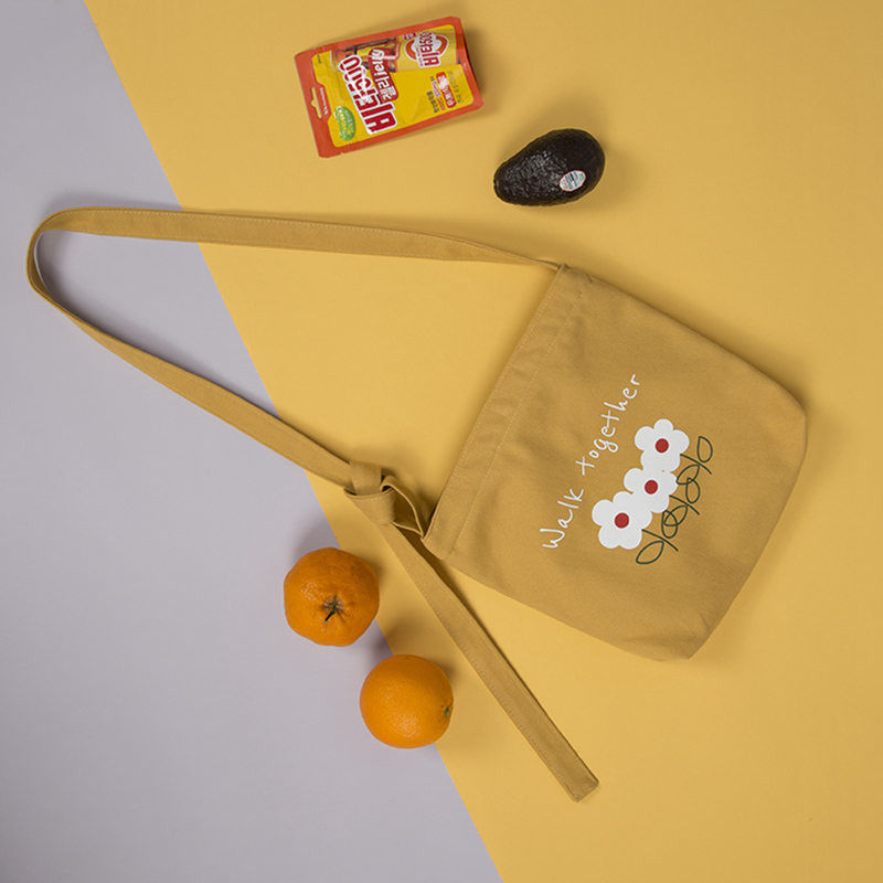 2019 new style flower printing fresh fashion eco friendly breathable recyclable messenger canvas bag for ladies