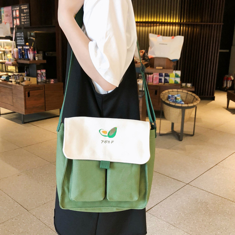 2019 new fashion student messenger bag Korean version canvas shoulder messenger leisure bag