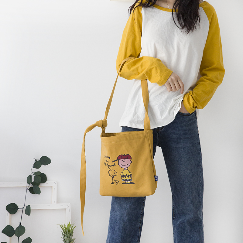  2019 new simple children's fun canvas small Messenger bag adjustable shoulder strap shoulder bag