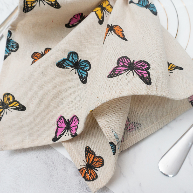 Full printing cartoon pattern soft and comfortable pure cotton napkin for children