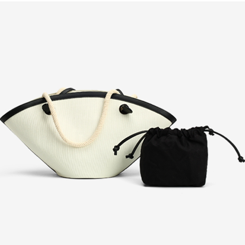 New 2019 bump color black and white atmospheric fashion large capacity canvas shoulder bag crossbody bag