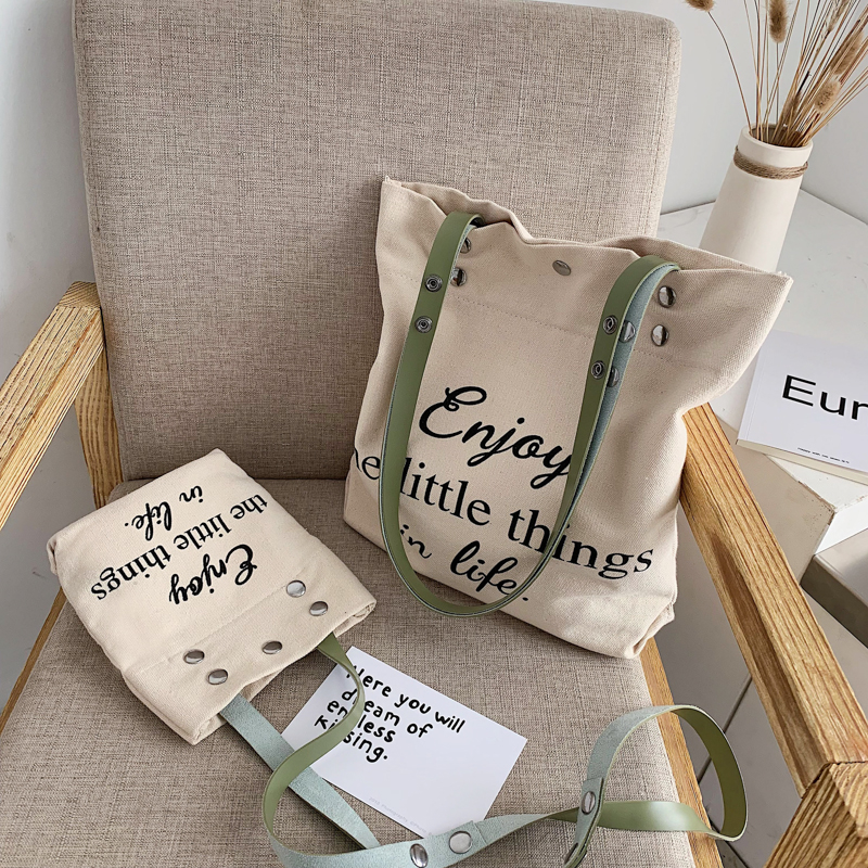 2019 new Korean version fashion letter printing shoulder messenger ins canvas bag