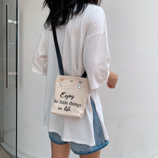 New style fashion Korean version letter printing small ins messenger bag 