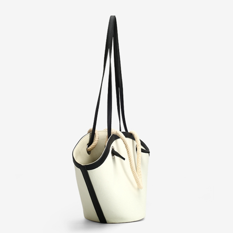 New 2019 bump color black and white atmospheric fashion large capacity canvas shoulder bag crossbody bag