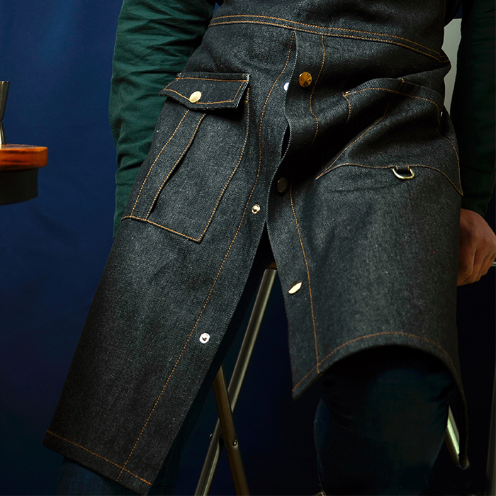 Original design leather strap denim work apron barista hairdresser bar black overalls with logo custom